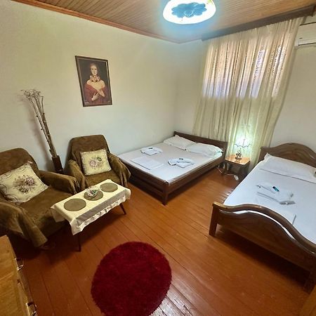 Grandpas House Hotel Gjirokastër Eksteriør billede