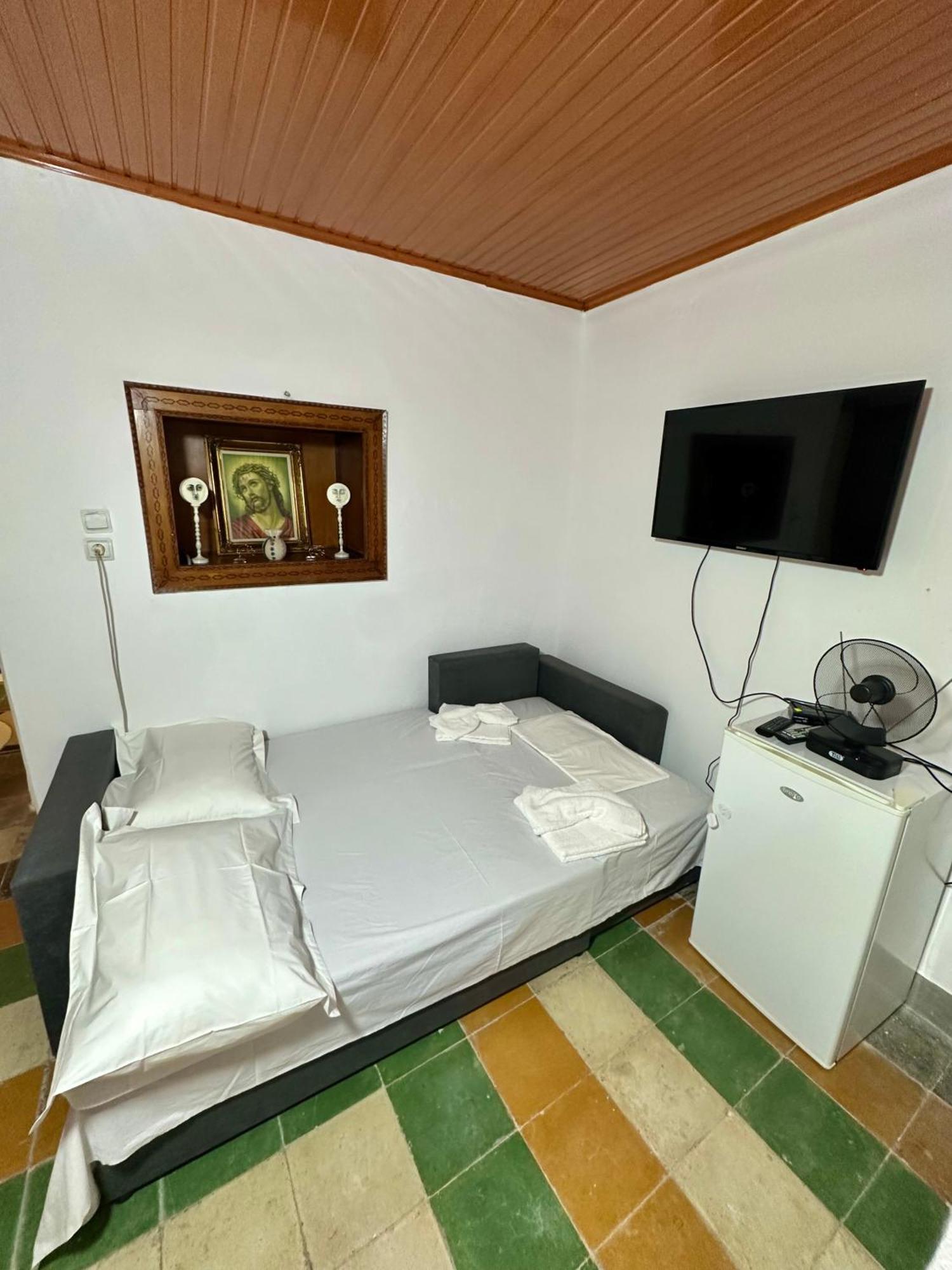 Grandpas House Hotel Gjirokastër Eksteriør billede