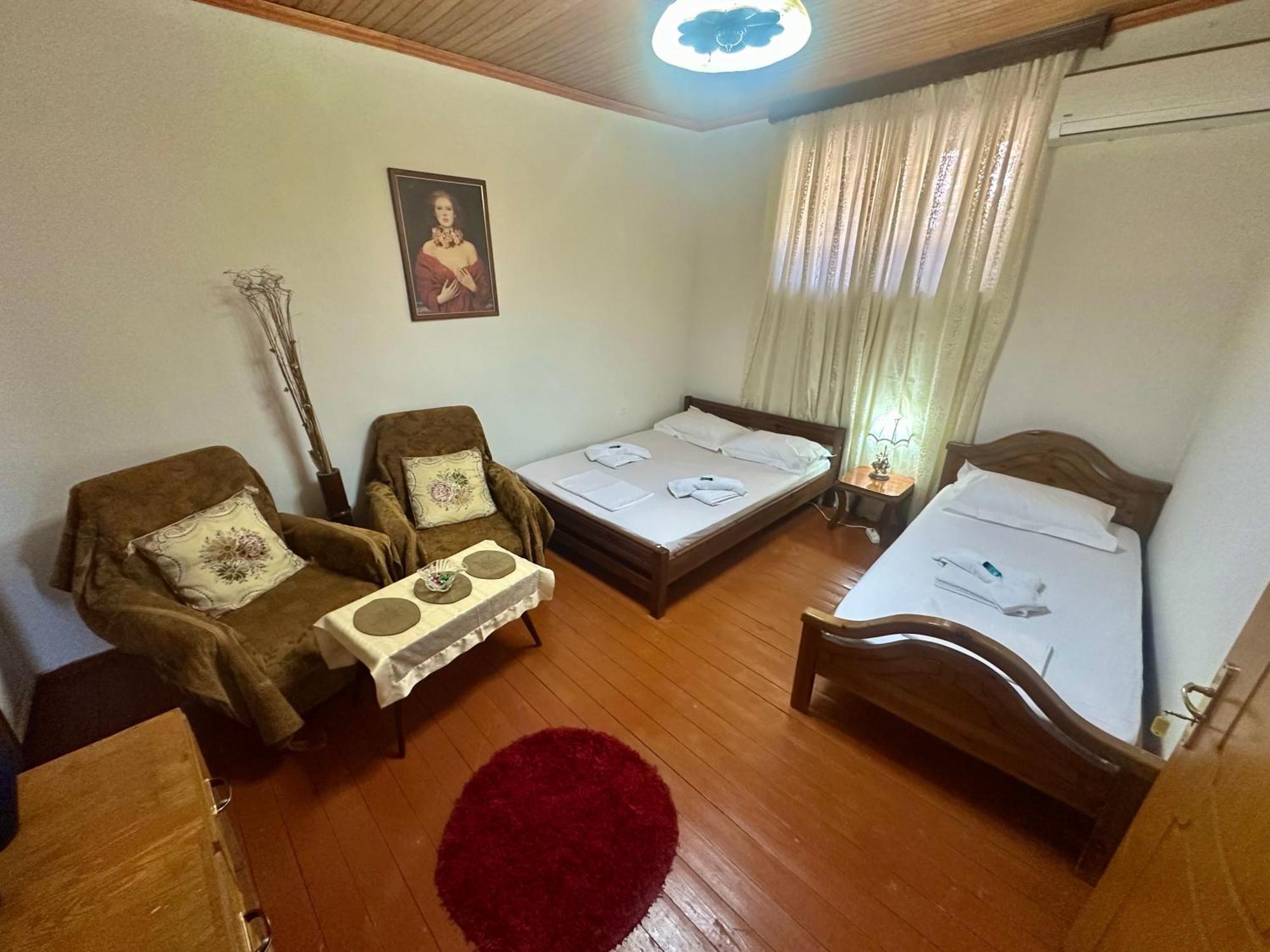 Grandpas House Hotel Gjirokastër Eksteriør billede